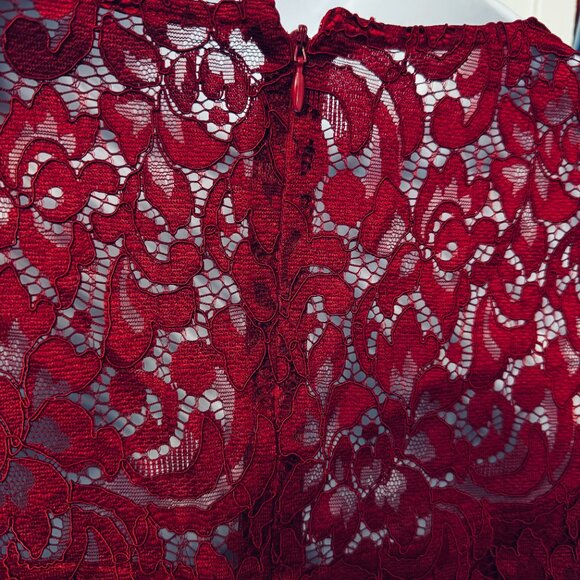 White House Black Market Red Lace Drama Sleeve Dress Size 4/6 - Picture 5 of 7